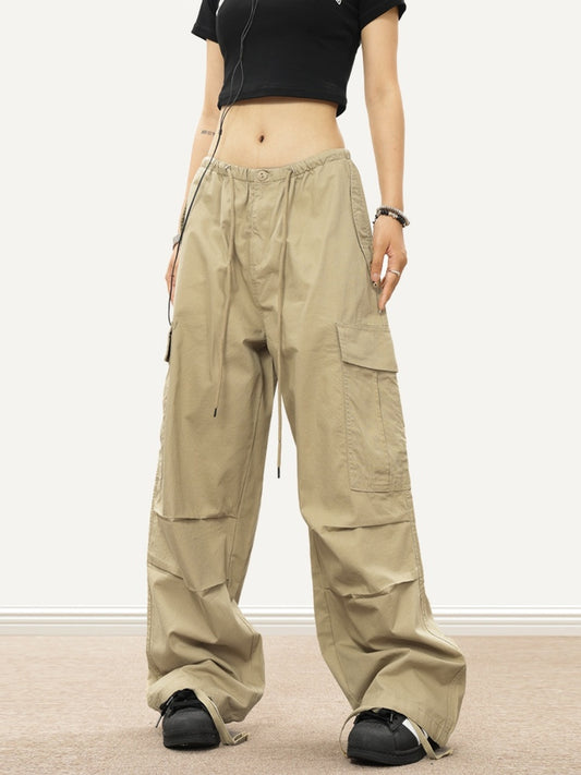 Monochrome Pleated Baggy Cargo Pants