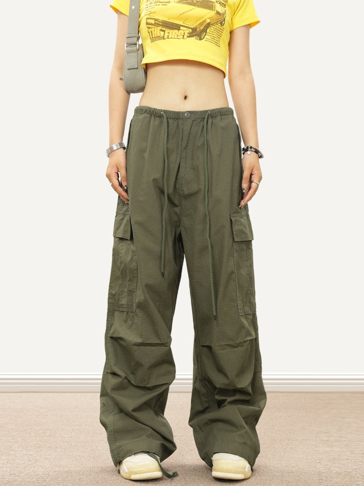 Monochrome Pleated Baggy Cargo Pants