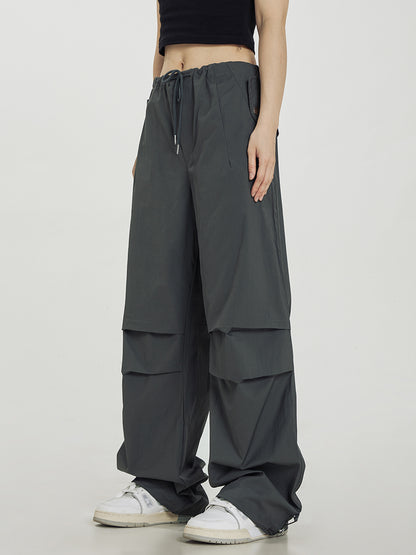 Pleated Slightly Baggy Cargo Pants