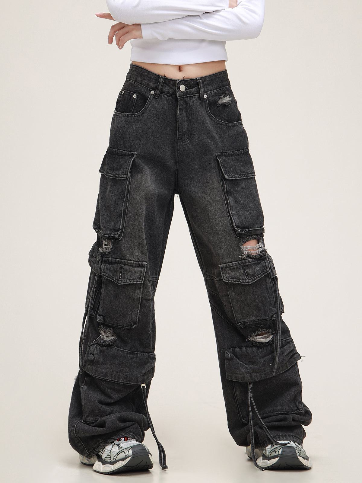 Distressed Multipocket Denim Cargo Jeans