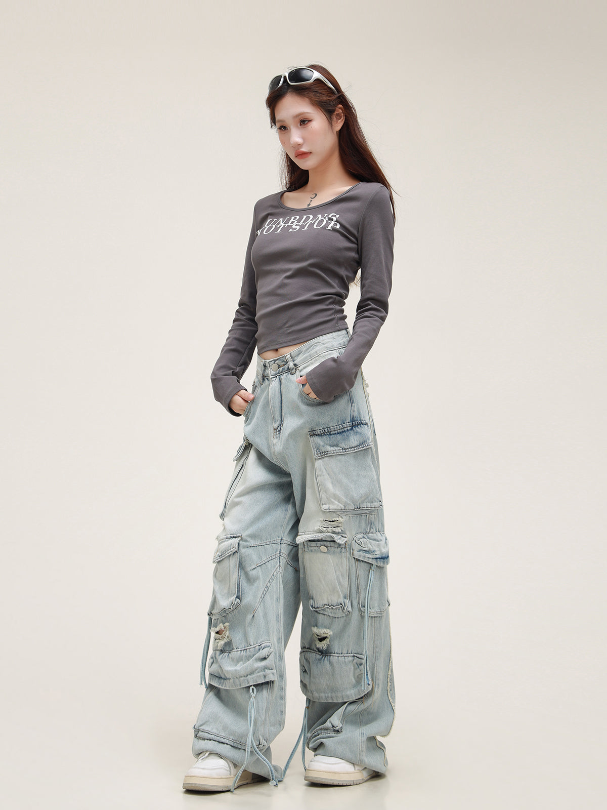 Distressed Multipocket Denim Cargo Jeans